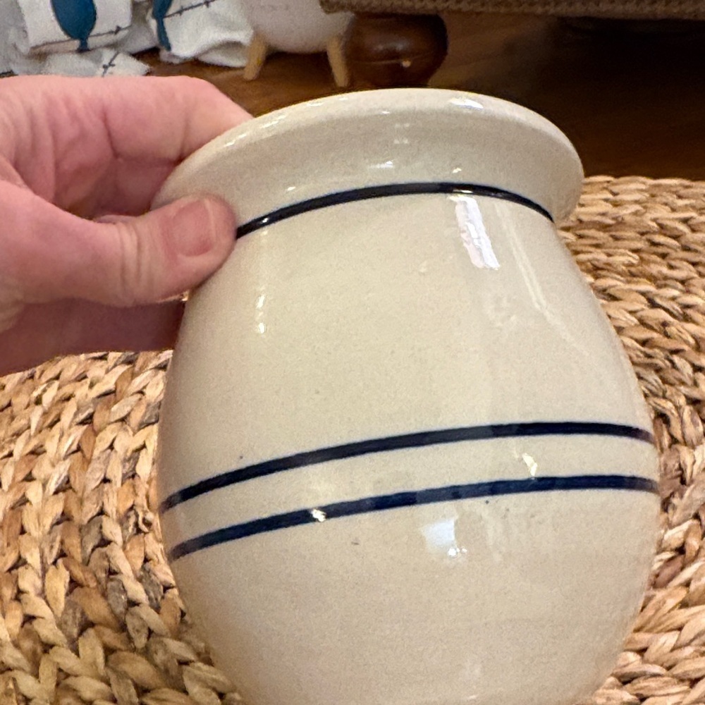 Stoneware Storage Jar with Green Leaf Design